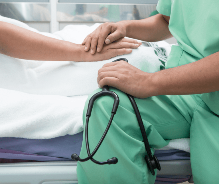 Personas muriendo solas…